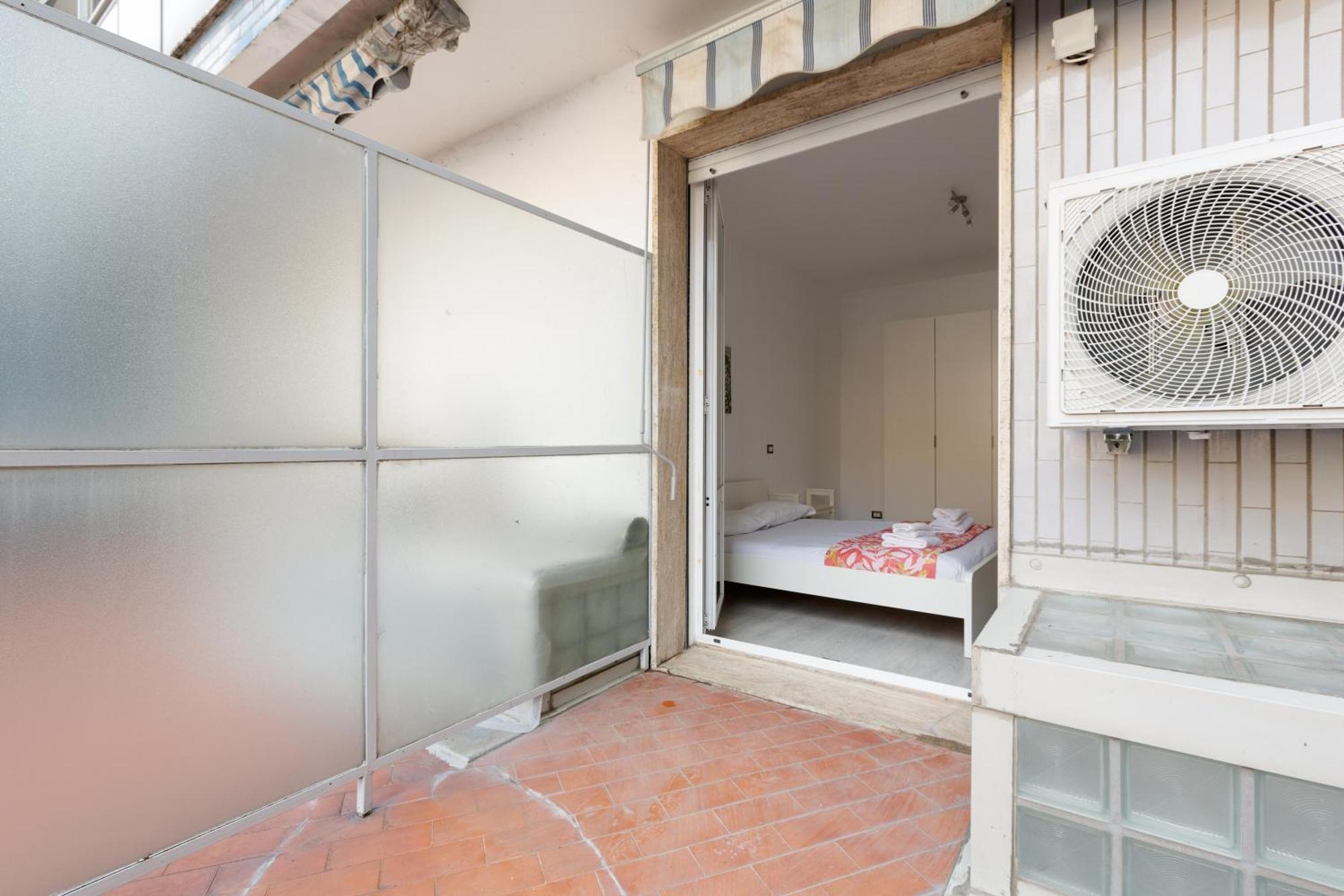 Milan-corso Lodi Cosy With Small Terrace * Mailand